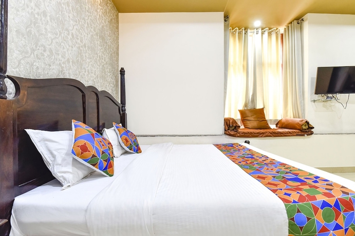 Imagen de la habitación del Hotel Fabhotel Harsh Palace. Foto 12