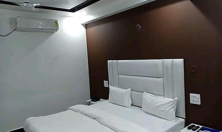 Imagen general del Hotel Fabhotel Heli Resorts. Foto 11