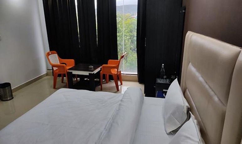 Imagen general del Hotel Fabhotel Heli Resorts. Foto 12