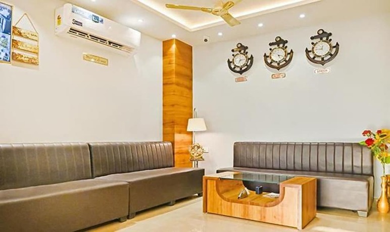 Imagen general del Hotel Fabhotel Holiday Grand. Foto 3