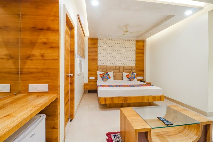 Imagen de la habitación del Hotel Fabhotel Holiday Grand. Foto 17