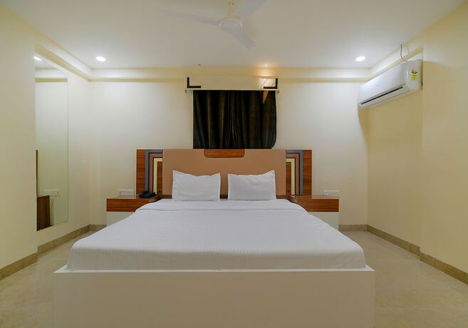 Imagen de la habitación del Hotel Fabhotel Imperial Regency. Foto 18
