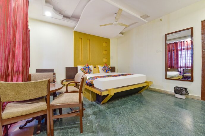 Imagen de la habitación del Hotel Fabhotel Jaipur Classic. Foto 13