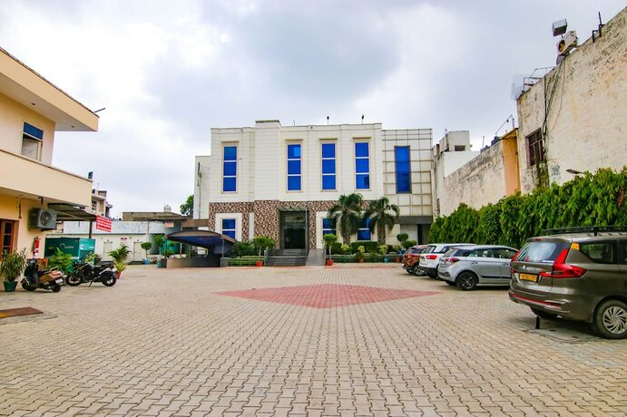 Imagen general del Hotel Fabhotel Jalandhar Corporate Suites. Foto 6