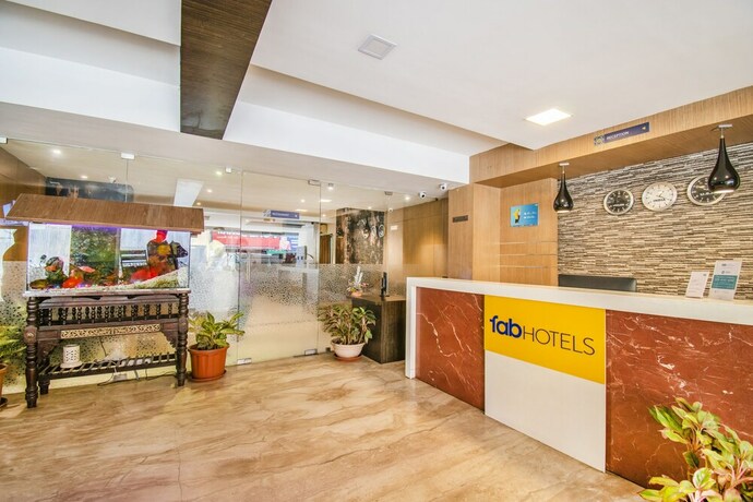 Imagen de los interiores del Hotel Fabhotel Jansi Deluxe Gandhipuram. Foto 28