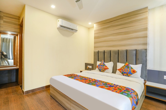 Imagen de la habitación del Hotel Fabhotel Js Pearl. Foto 3
