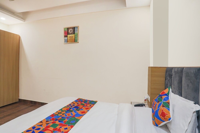 Imagen de la habitación del Hotel Fabhotel Js Pearl. Foto 10