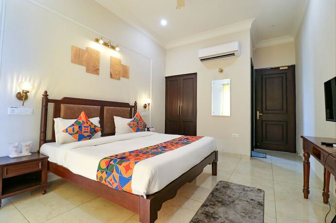 Imagen de la habitación del Hotel Fabhotel K9 Villa. Foto 19