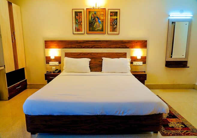 Imagen de la habitación del Hotel Fabhotel Kanchan Plaza. Foto 18