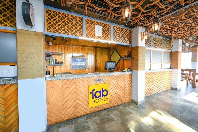 Imagen de los interiores del Hotel Fabhotel Kgf. Foto 19