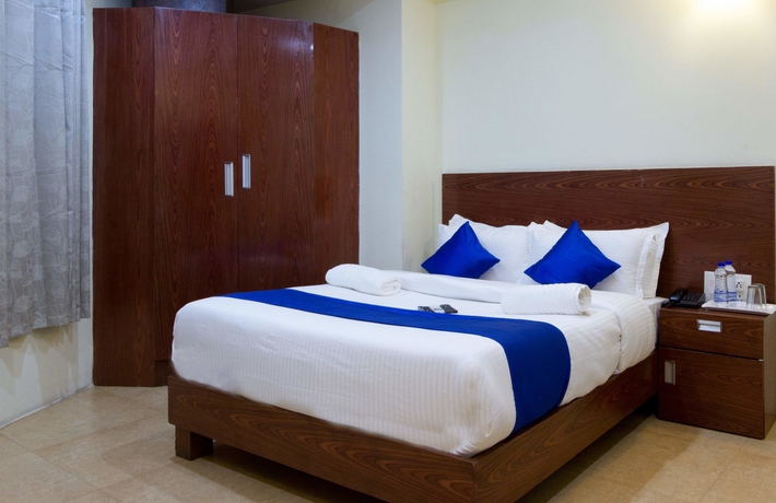 Imagen de la habitación del Hotel Fabhotel King's Court. Foto 6