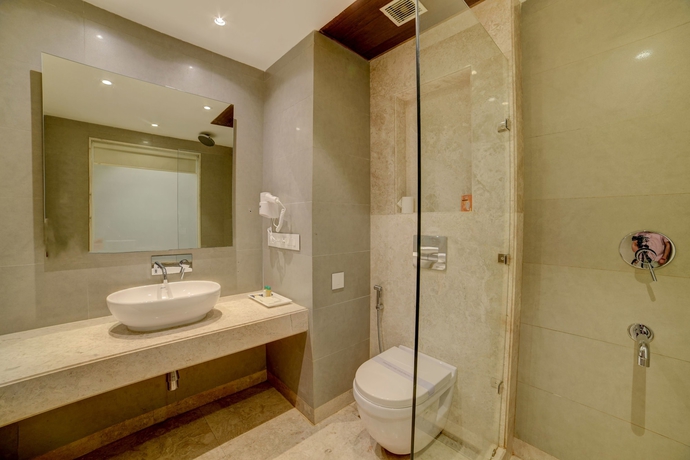 Imagen de la habitación del Hotel Fabhotel King's Court. Foto 9