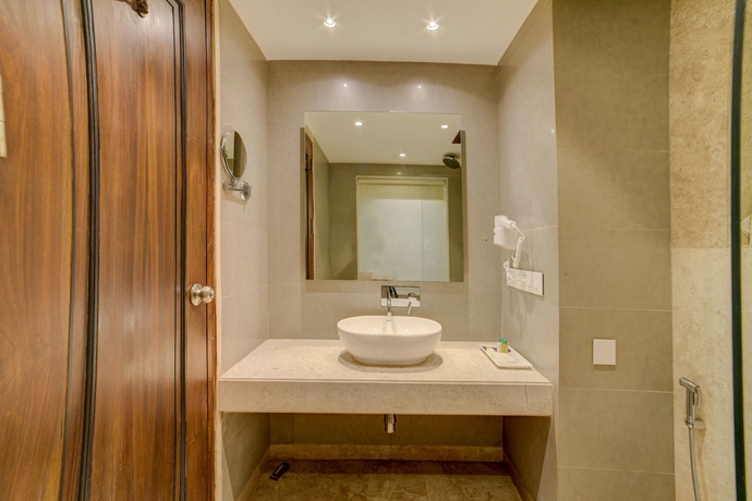 Imagen de la habitación del Hotel Fabhotel King's Court. Foto 10