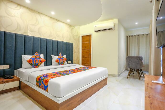 Imagen general del Hotel Fabhotel Kings Inn. Foto 1