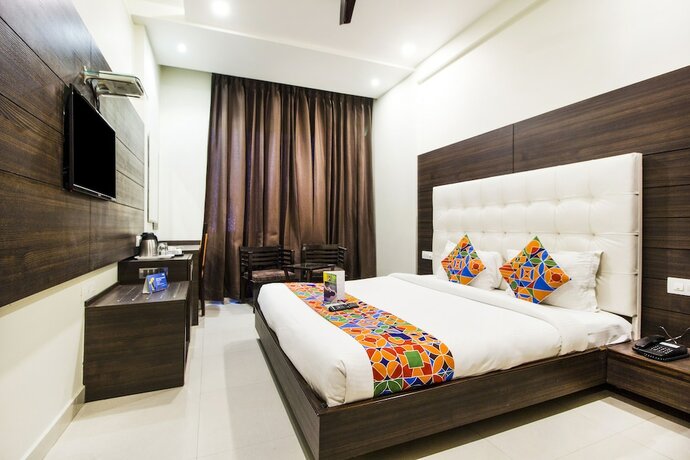 Imagen de la habitación del Hotel Fabhotel Kk Continental. Foto 6
