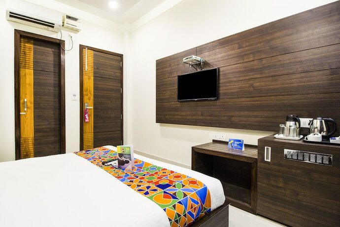 Imagen de la habitación del Hotel Fabhotel Kk Continental. Foto 11