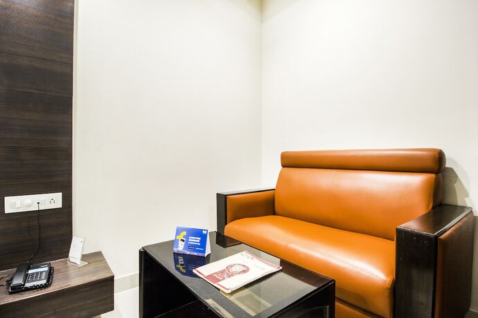 Imagen de la habitación del Hotel Fabhotel Kk Continental. Foto 14