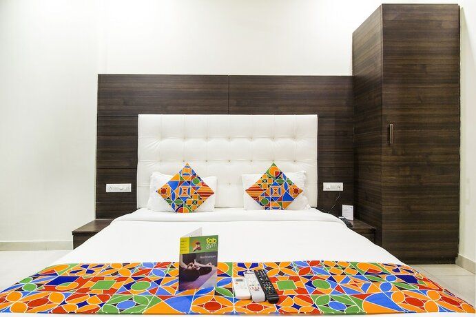 Imagen de la habitación del Hotel Fabhotel Kk Continental. Foto 17
