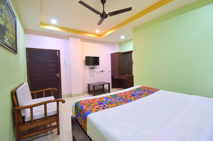 Imagen general del Hotel Fabhotel Knight Airways. Foto 7
