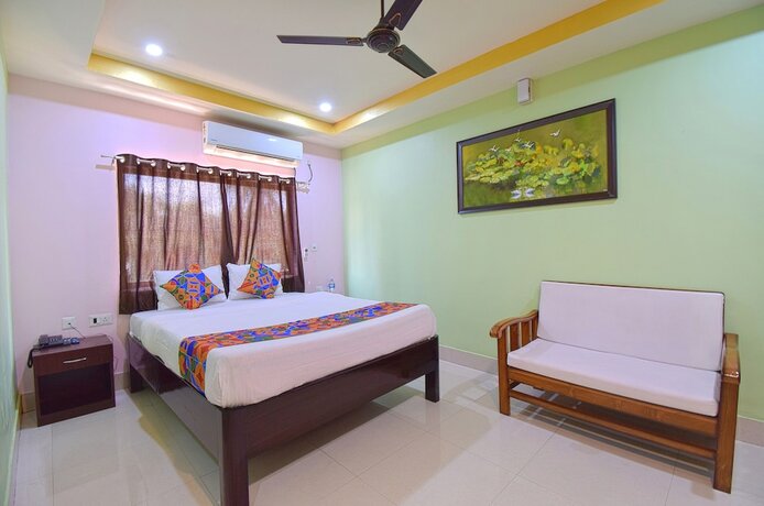 Imagen de la habitación del Hotel Fabhotel Knight Airways. Foto 19