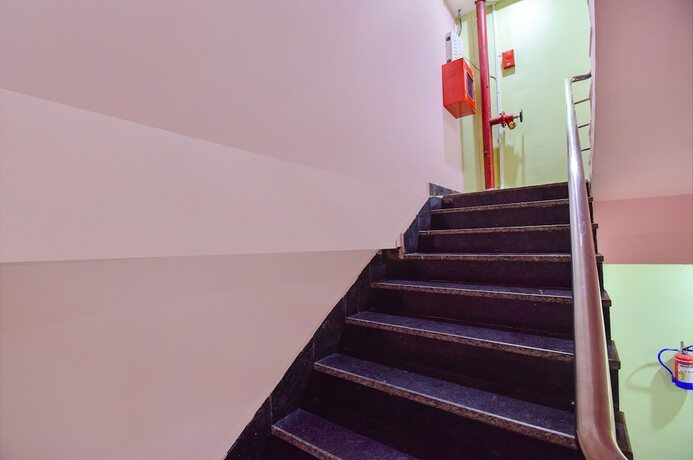 Imagen general del Hotel Fabhotel Knight Airways. Foto 11