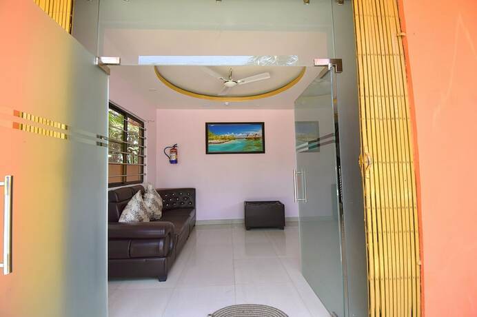 Imagen general del Hotel Fabhotel Knight Airways. Foto 16