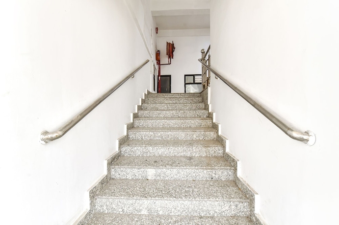 Imagen de los interiores del Hotel Fabhotel Krb Paradise. Foto 17