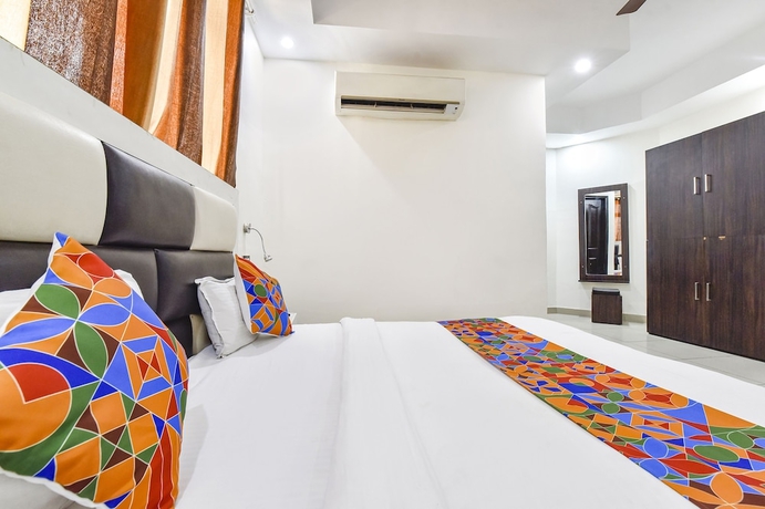 Imagen de la habitación del Hotel Fabhotel Krb Paradise. Foto 8