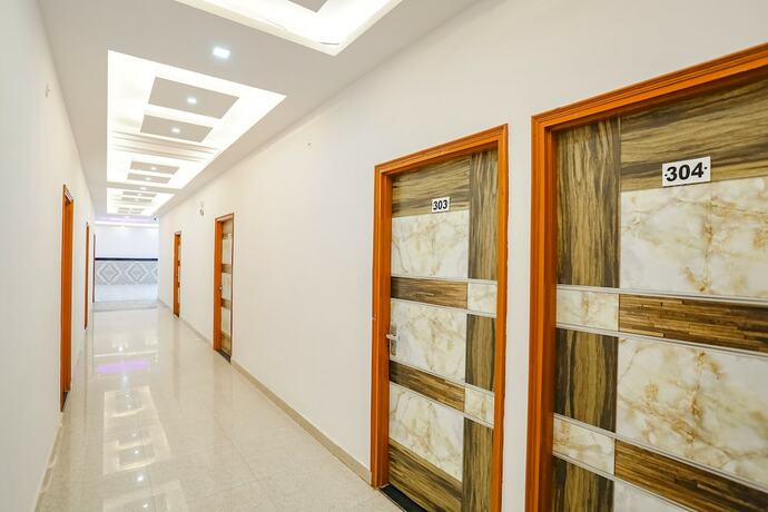 Imagen general del Hotel Fabhotel Ks Grand. Foto 16