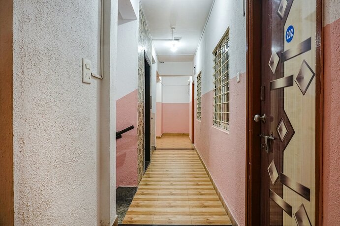 Imagen general del Hotel Fabhotel Lake View. Foto 15