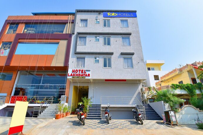 Imagen general del Hotel Fabhotel Lakhdatar. Foto 1