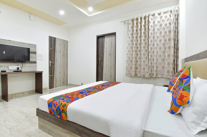 Imagen general del Hotel Fabhotel Lakhdatar. Foto 12