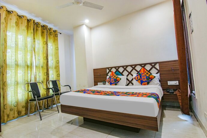 Imagen de la habitación del Hotel Fabhotel Legacy. Foto 18