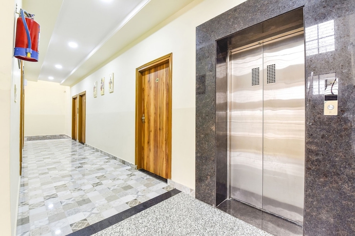 Imagen de los interiores del Hotel Fabhotel Living. Foto 15