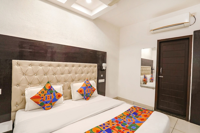 Imagen de la habitación del Hotel Fabhotel Madhuban Inn. Foto 2