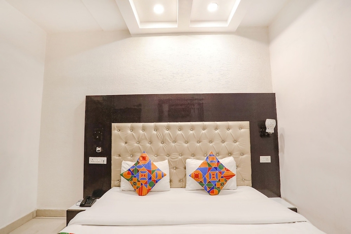 Imagen de la habitación del Hotel Fabhotel Madhuban Inn. Foto 8