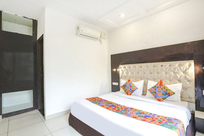 Imagen de la habitación del Hotel Fabhotel Madhuban Inn. Foto 11
