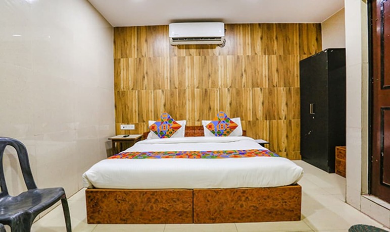 Imagen de la habitación del Hotel Fabhotel Maharoopa. Foto 19