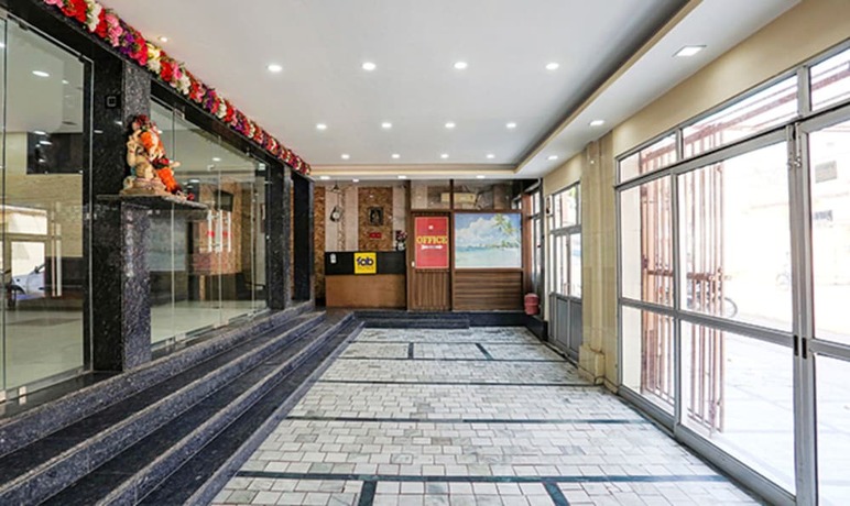 Imagen general del Hotel Fabhotel Maharoopa. Foto 10