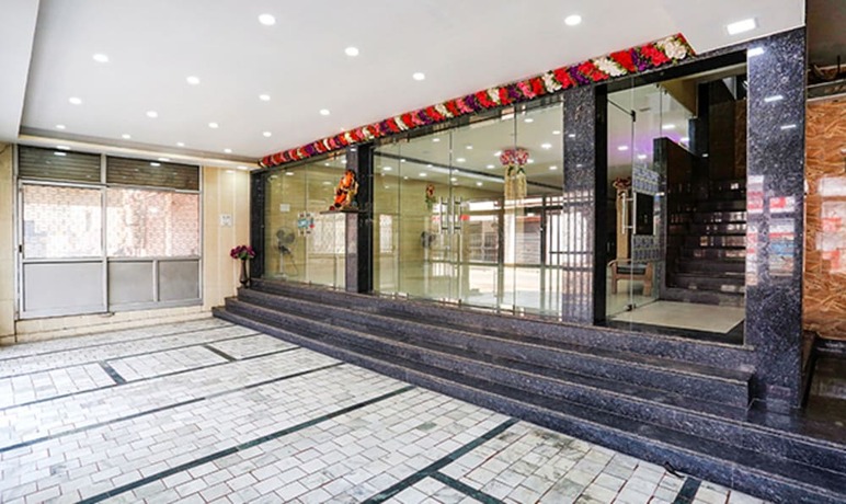 Imagen general del Hotel Fabhotel Maharoopa. Foto 12