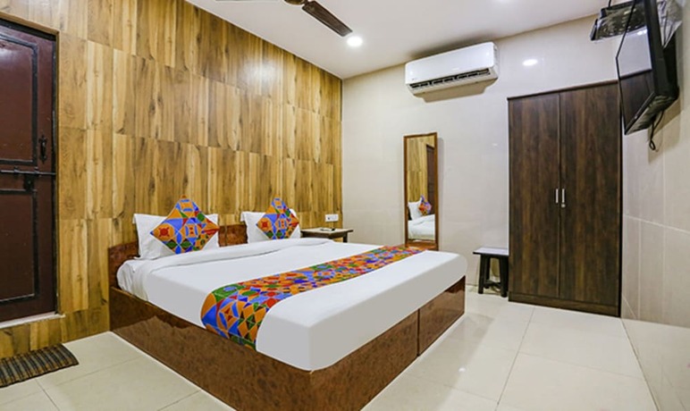 Imagen general del Hotel Fabhotel Maharoopa. Foto 15