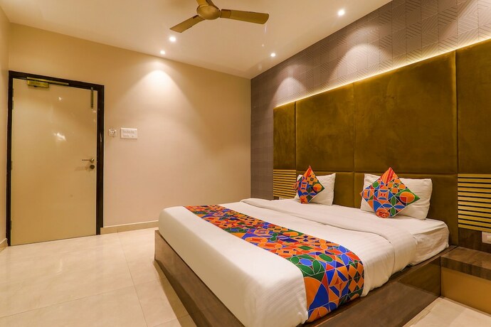 Imagen general del Hotel Fabhotel Maya Crystal. Foto 4
