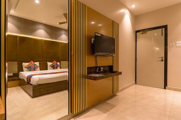 Imagen general del Hotel Fabhotel Maya Crystal. Foto 10