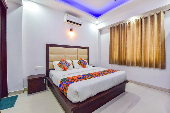 Imagen de la habitación del Hotel Fabhotel Mayank Residency. Foto 19