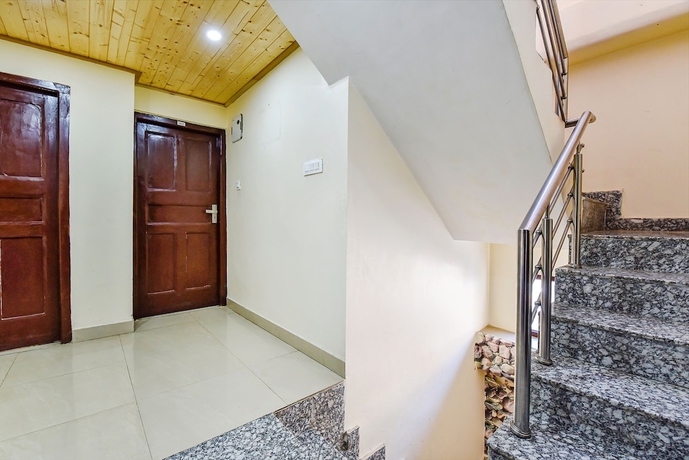 Imagen de los interiores del Hotel Fabhotel Mayra Grand. Foto 16