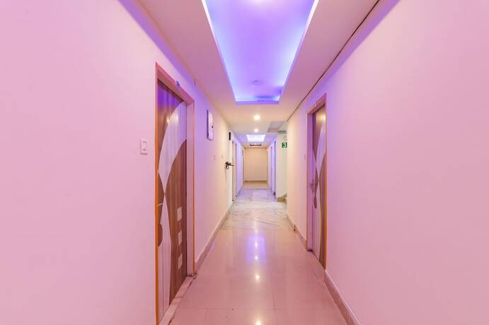 Imagen general del Hotel Fabhotel Mega Royal. Foto 1