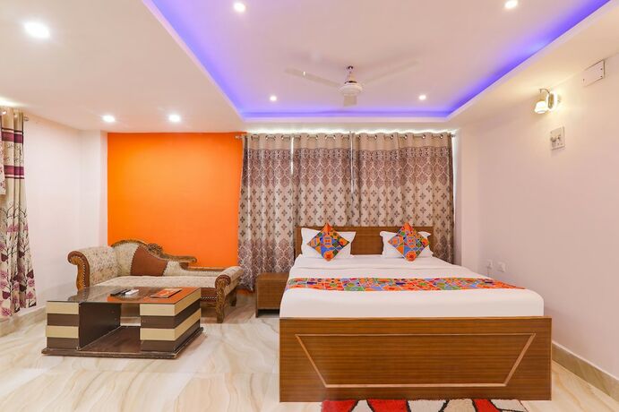 Imagen de la habitación del Hotel Fabhotel Mega Royal. Foto 18