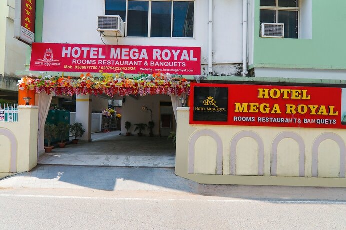 Imagen general del Hotel Fabhotel Mega Royal. Foto 16
