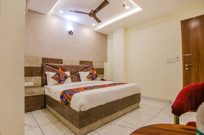 Imagen de la habitación del Hotel Fabhotel Meridian Inn. Foto 15