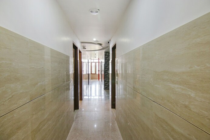 Imagen general del Hotel Fabhotel Meridian Inn. Foto 4